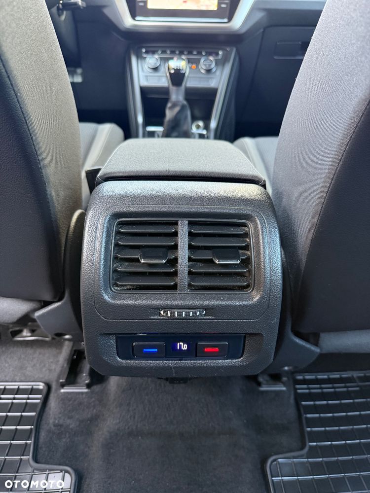 Volkswagen Touran 1.5 TSI EVO Comfortline - 7