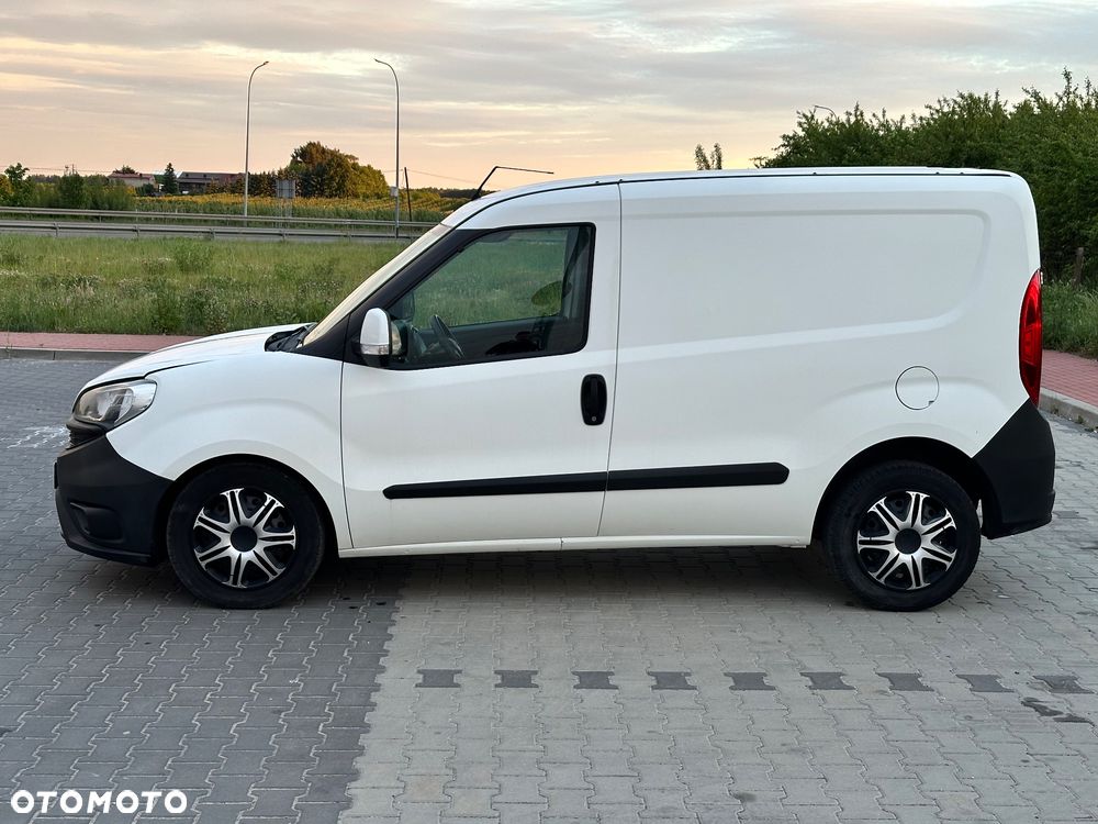 Fiat DOBLO 2.0 135km klima, hak, czujniki park, kamera, android 2015r, 6biegow - 8