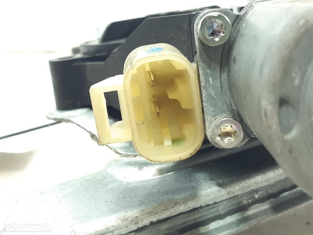 ELEVADOR DE VIDRO TRASEIRO DIREITO CHEVROLET CRUZE 2009 -95999490 - 1