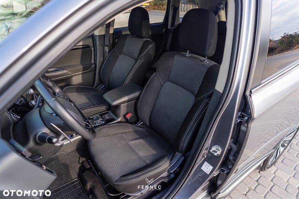 Mitsubishi Outlander - 22