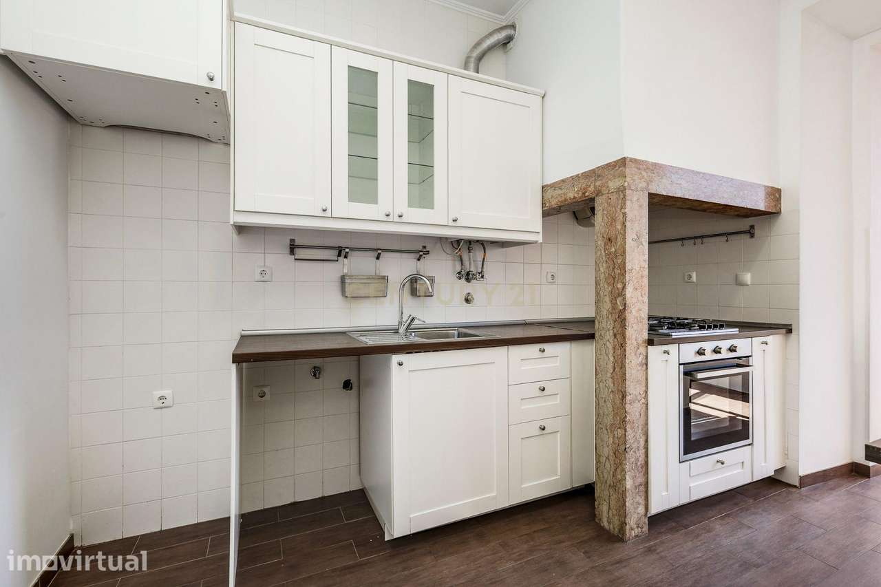 Arrendamento de Apartamento T3, Renovado, na Lapa - Estrela - Grande imagem: 5/31
