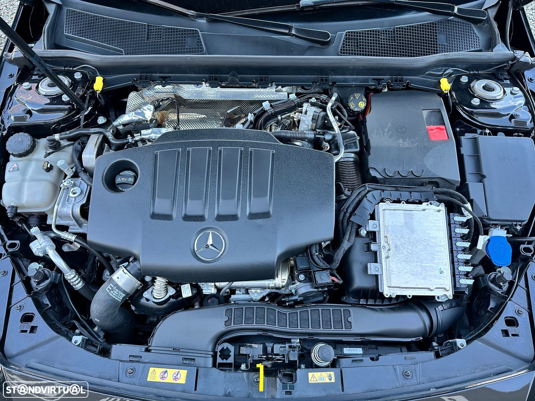 Mercedes-Benz CLA 200 d Shooting Brake AMG Line Aut. - 25