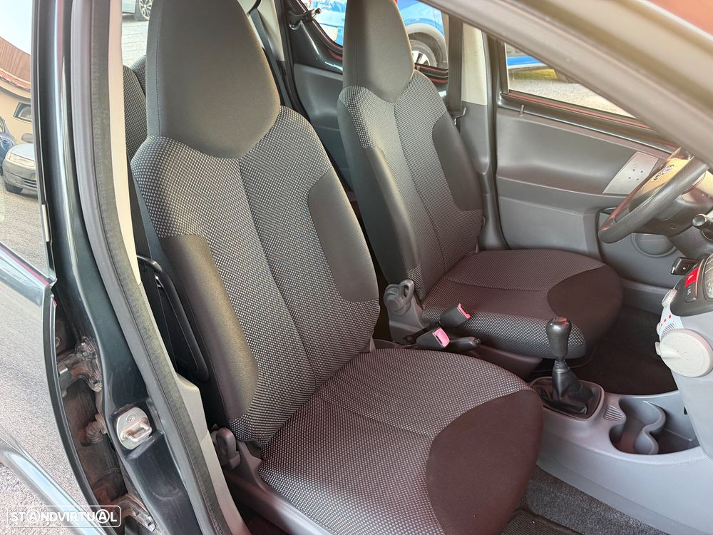 Toyota Aygo Cool - 15