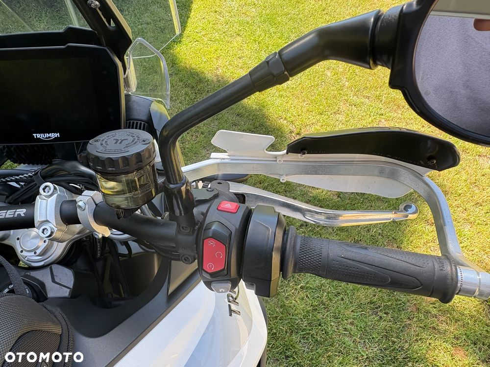 Triumph Tiger - 16