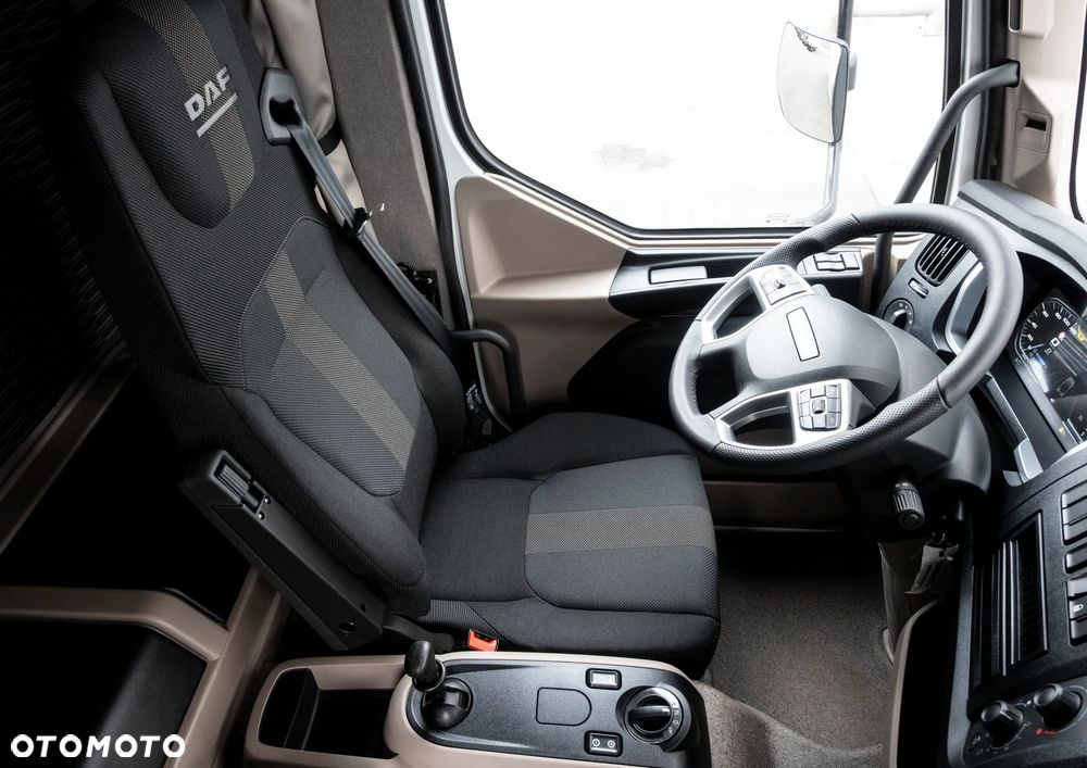 DAF XB - 10