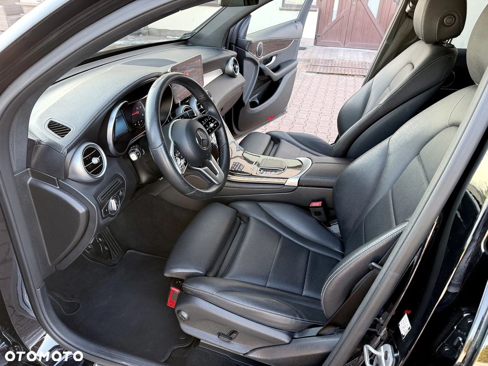 Mercedes-Benz GLC - 26