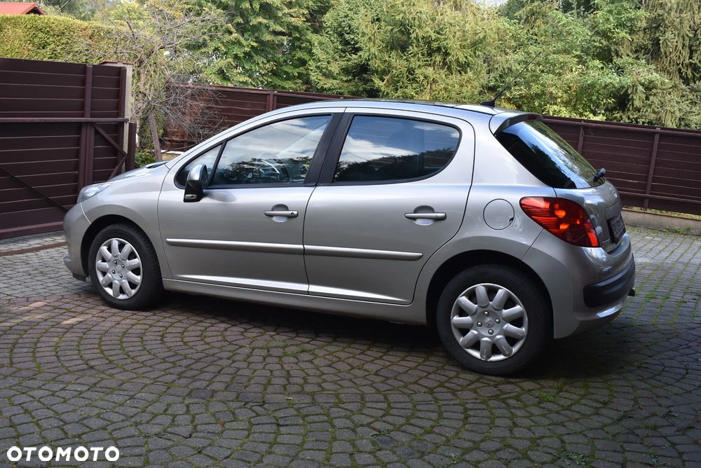 Peugeot 207 120 Automatik Premium - 5