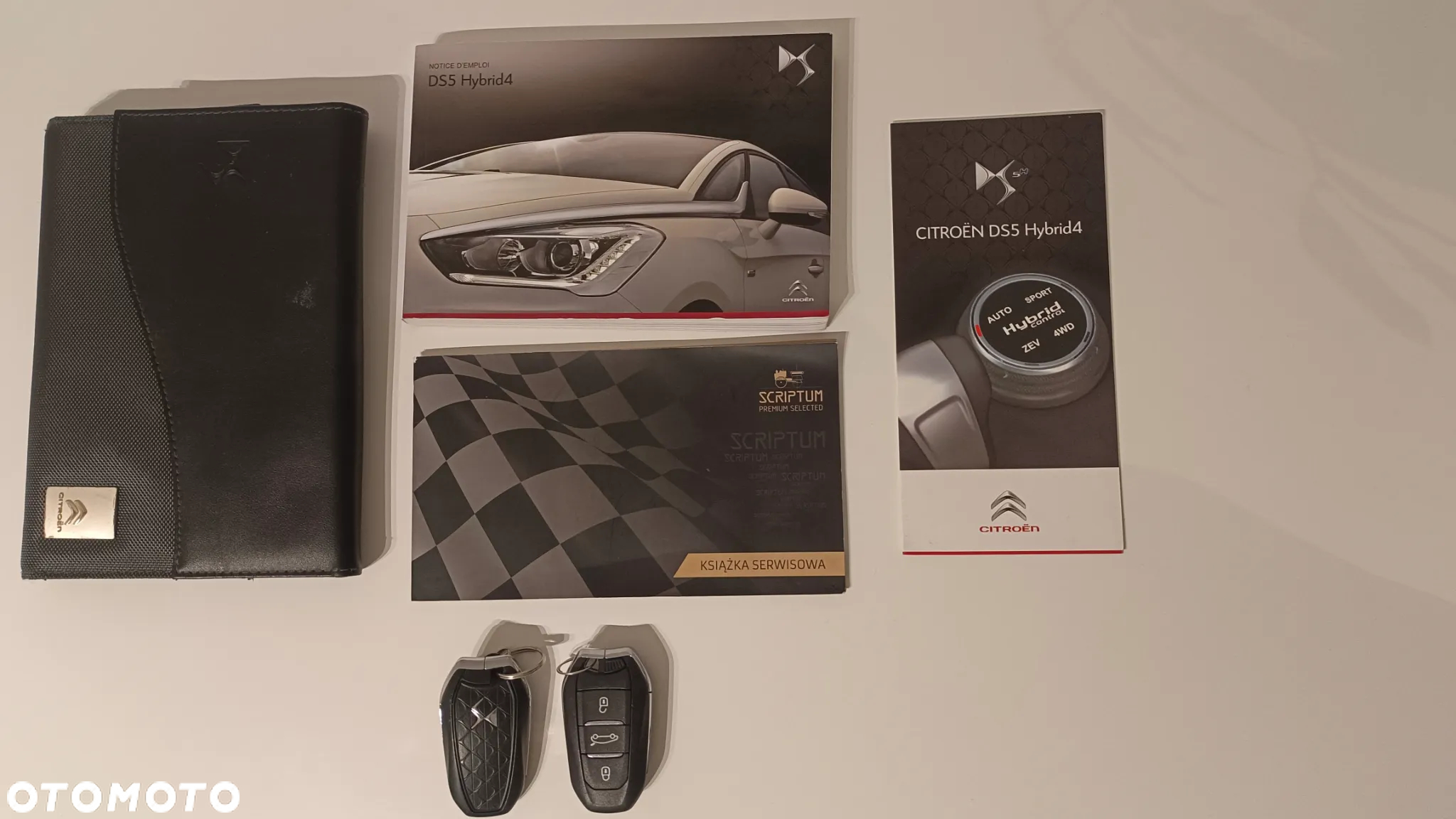Citroën DS5 2.0 HDi Hybrid4 SoChic MCP - 39