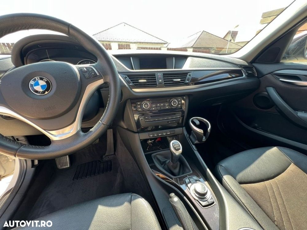 BMW X1 xDrive18d - 12