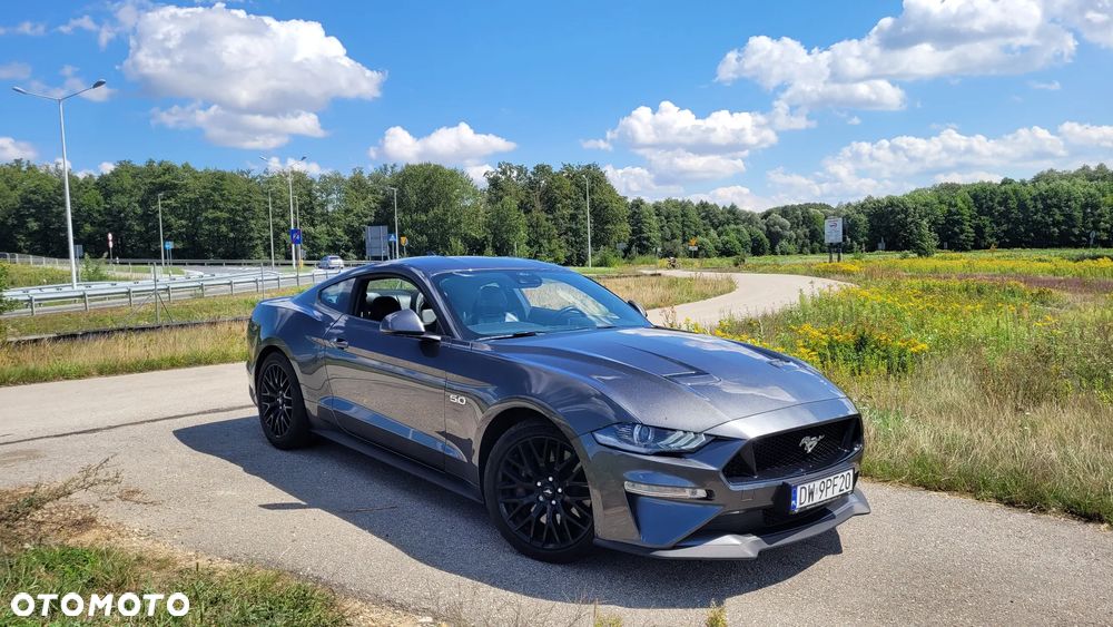 Ford Mustang - 1