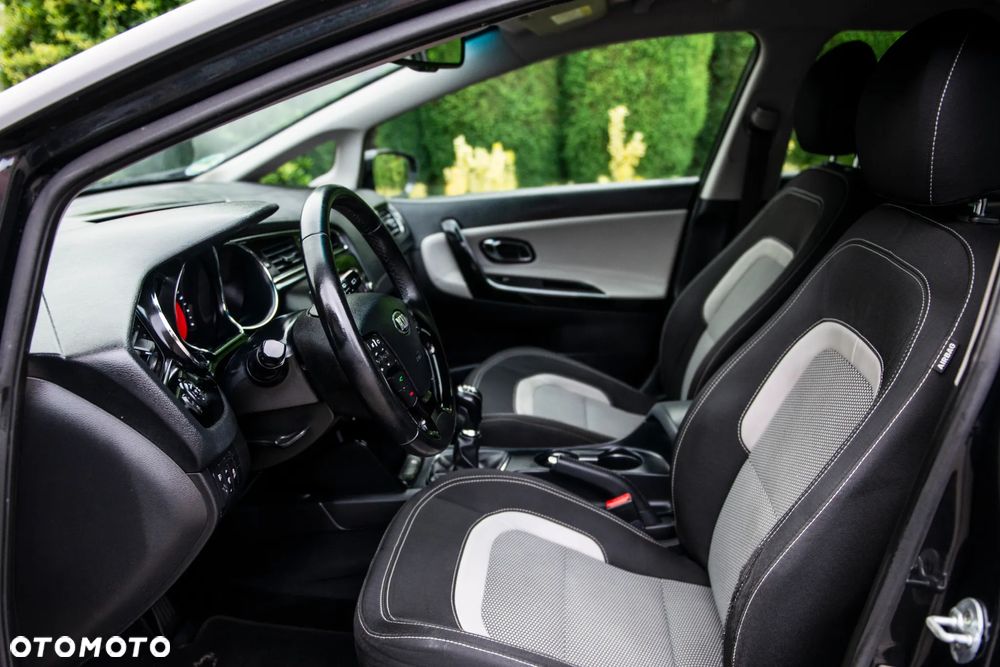 Kia Ceed 1.6 GDI Vision - 18