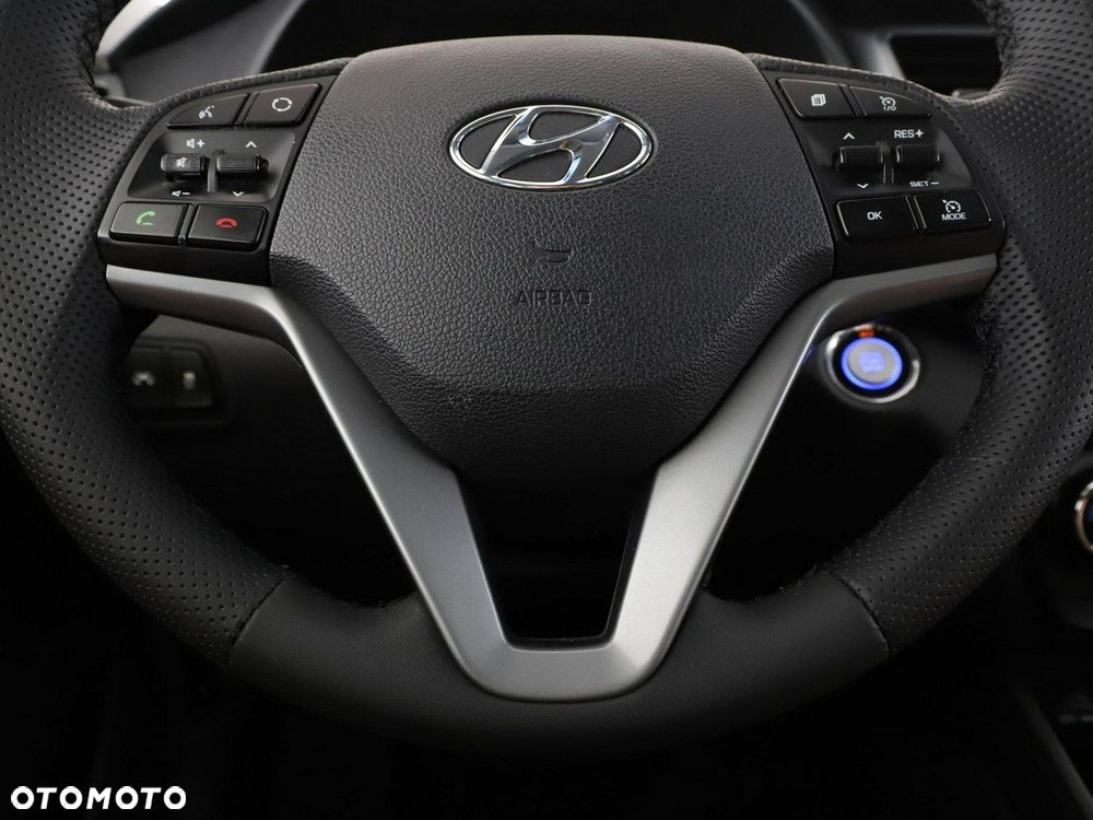 Hyundai Tucson 1.6 GDi 2WD Select - 22