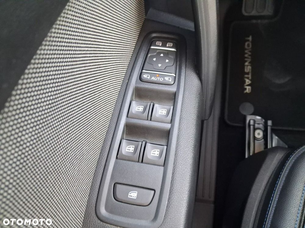 Nissan Townstar - 34