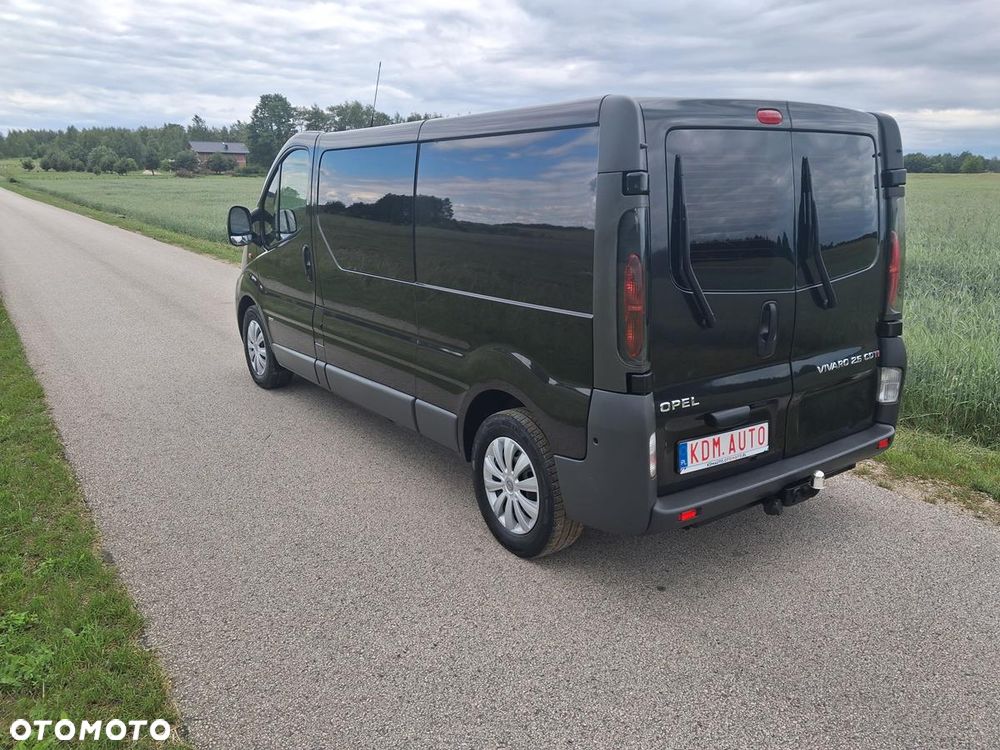Opel Vivaro - 8