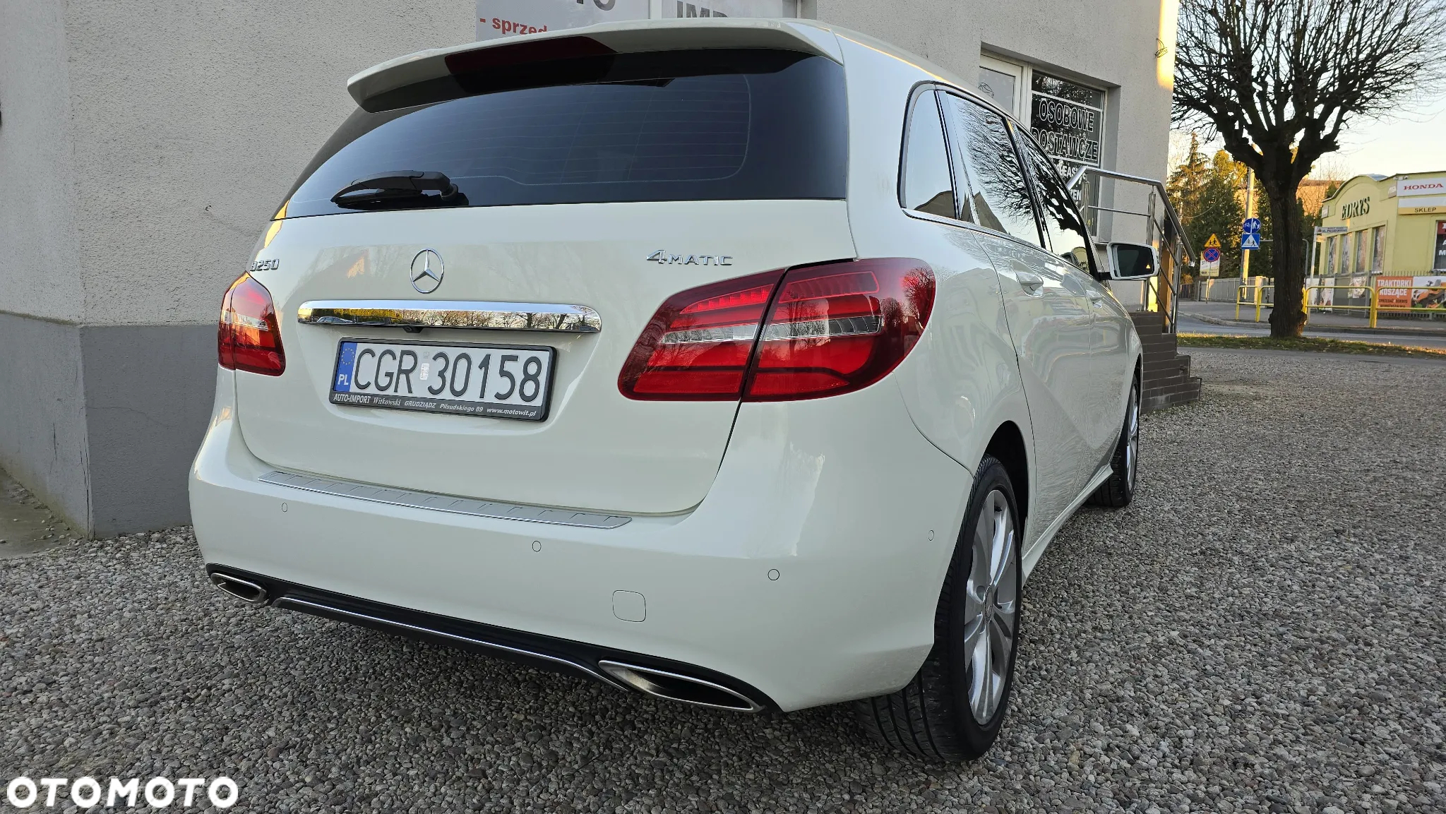 Mercedes-Benz Klasa B 250 4-Matic - 13