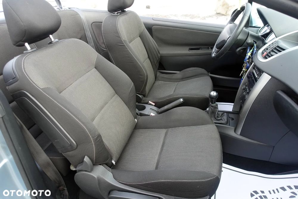 Peugeot 207 CC 120 VTi Active - 20