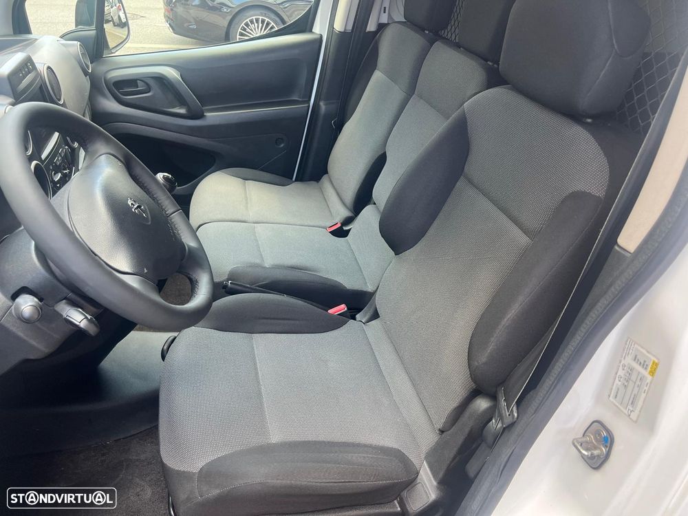 Peugeot 1.6 BlueHDI L2 Pro 3L Longa - 13