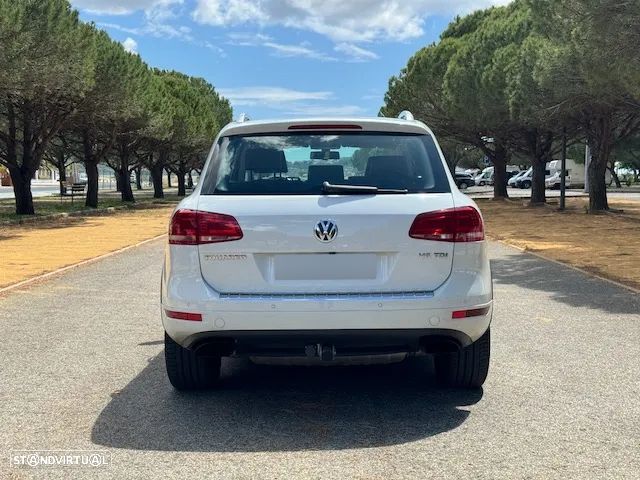 VW Touareg 3.0 TDI V6 Top Tiptronic - 8