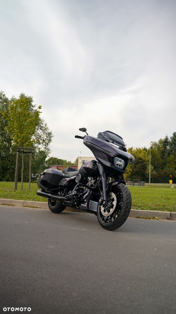 Harley-Davidson Touring Street Glide - 20