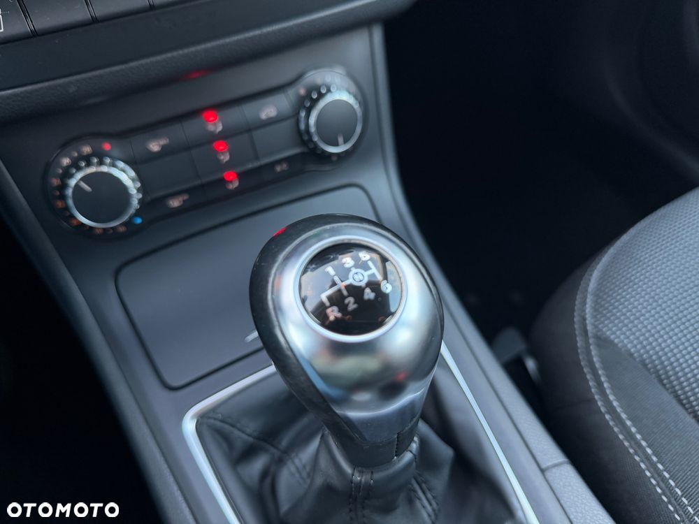 Mercedes-Benz Klasa B 180 BlueEFFICIENCY Edition - 12