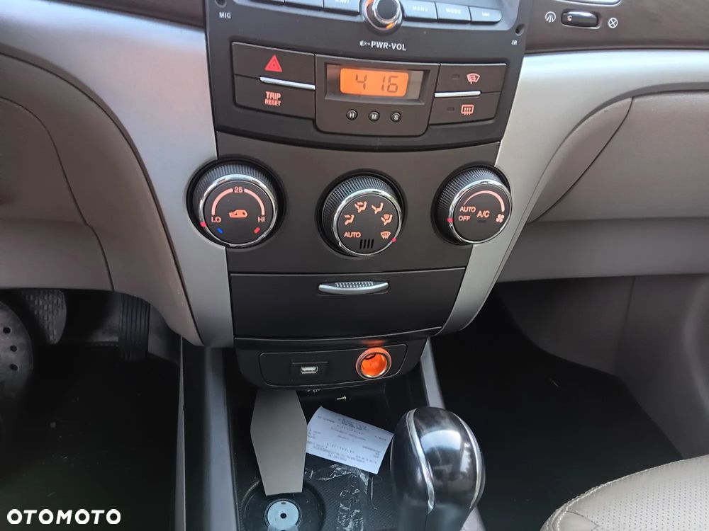 SsangYong/KGM Korando 2.0 E-XDi DPF 4WD Automatik Quartz - 13