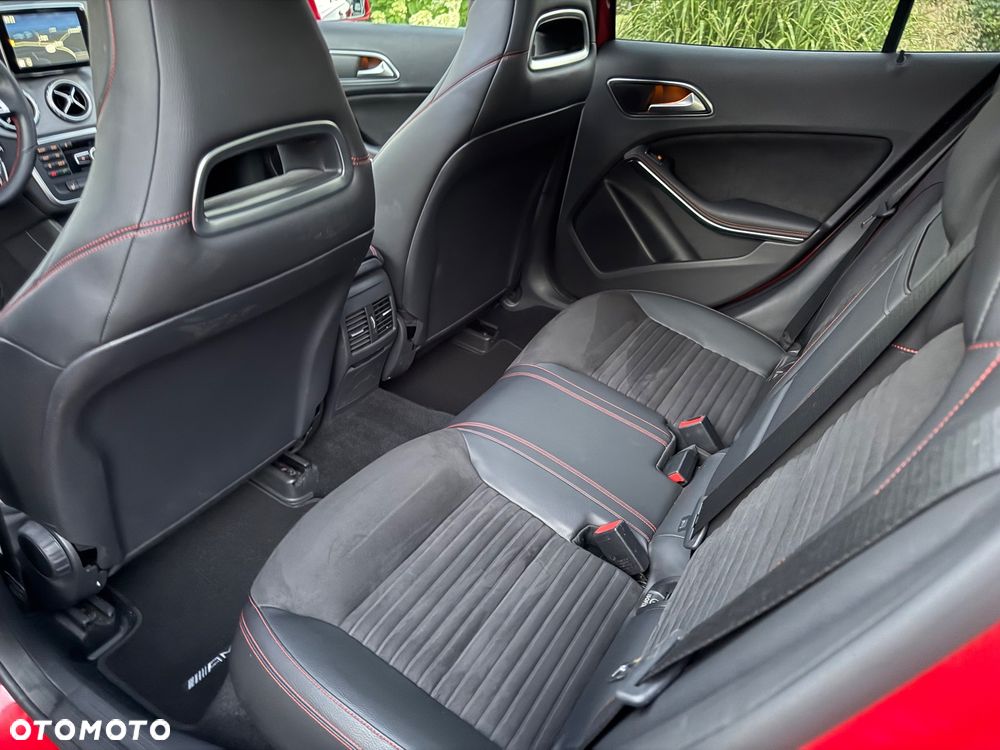 Mercedes-Benz GLA 200 AMG Line - 20