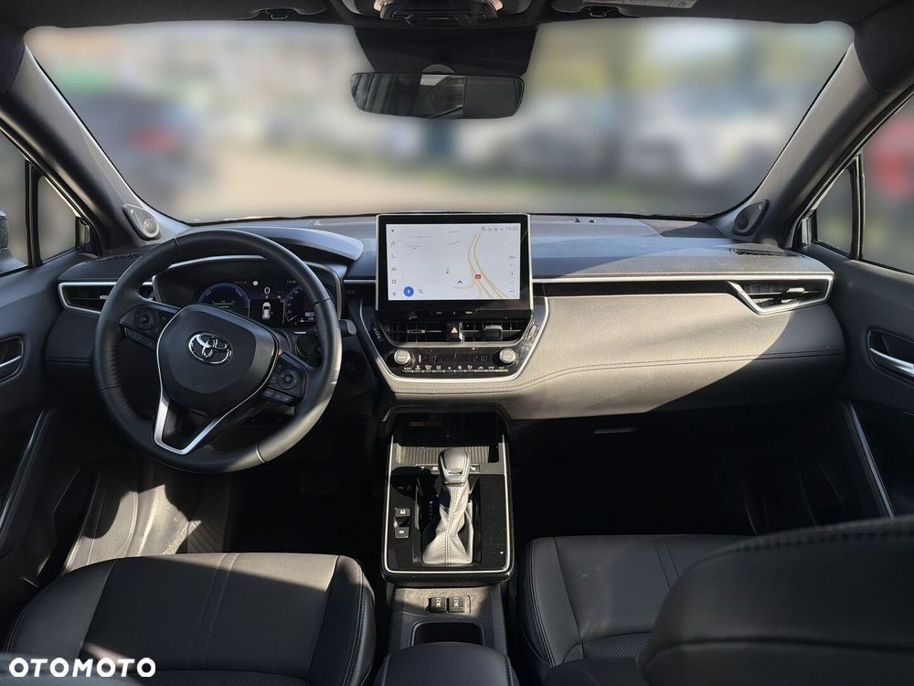 Toyota Corolla Cross - 12