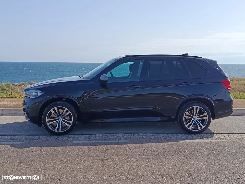 BMW X5 M50d Sport-Aut. — fotografia 2