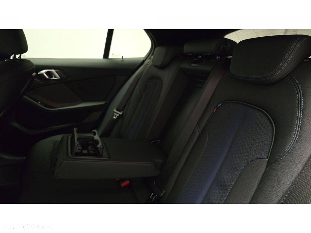 BMW Seria 1 118i M Sport - 23
