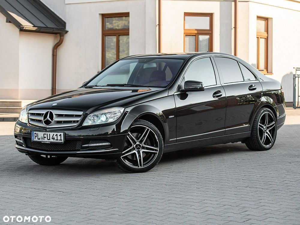 Mercedes-Benz Klasa C 350 CDI DPF 7G-TRONIC BlueEFFICIENCY Avantgarde - 11