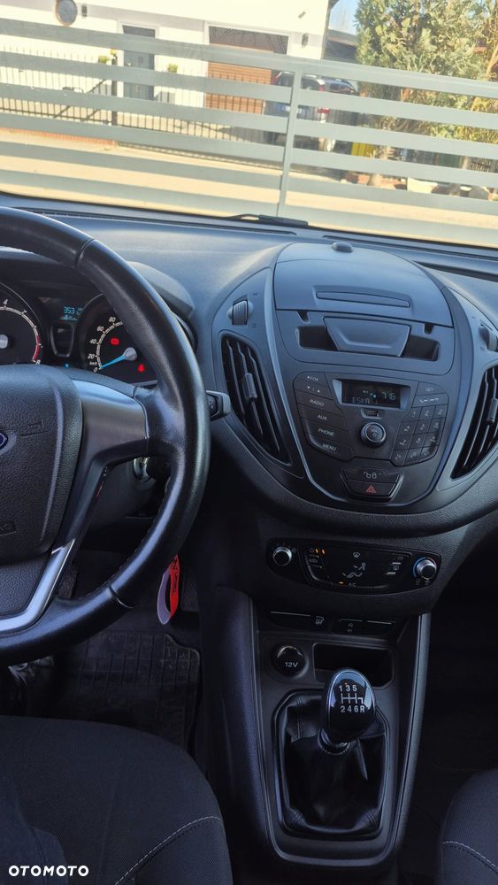 Ford Transit Courier - 7