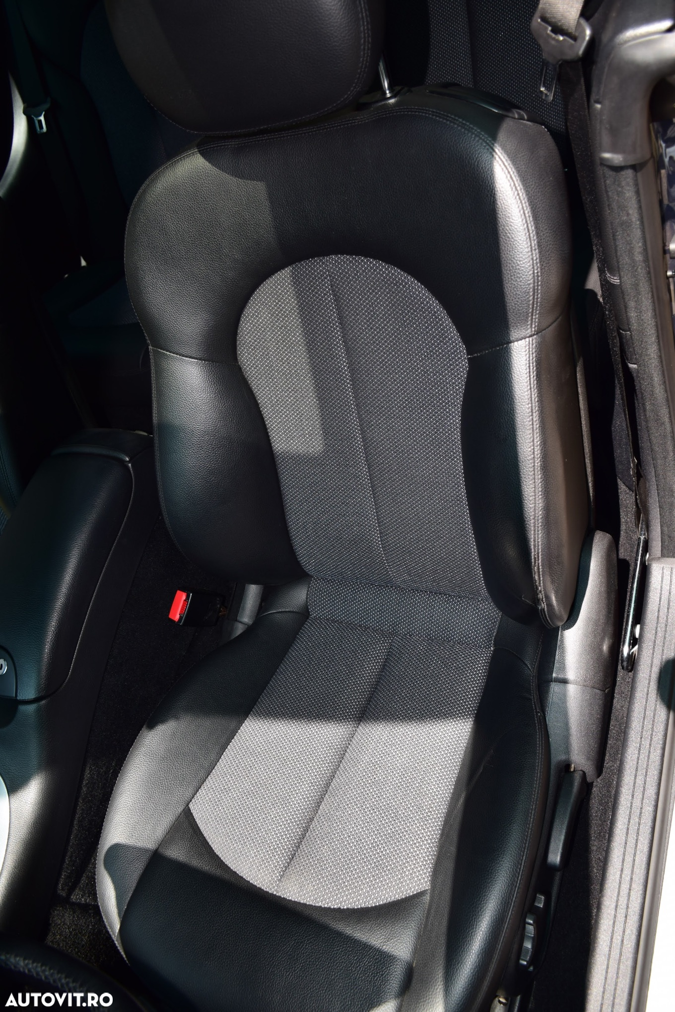 Mercedes-Benz CLK Coupe 200 Kompressor Automatik Avantgarde - 13
