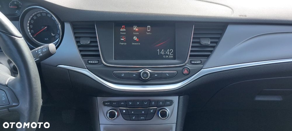 Opel Astra 1.4 Turbo Innovation - 15