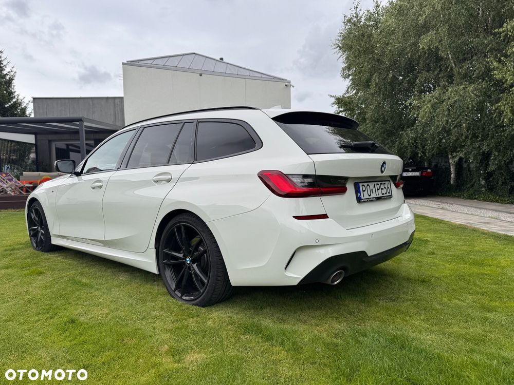 BMW Seria 3 320i M Sport - 4