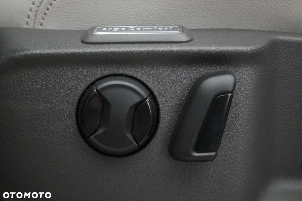 Volkswagen Passat - 27
