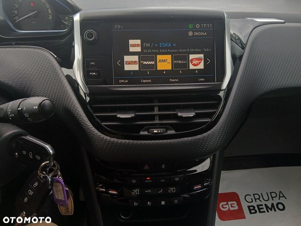 Peugeot 2008 - 19