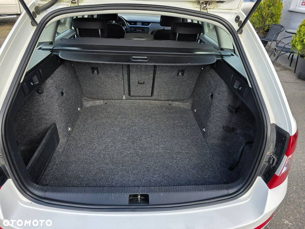 Skoda Octavia 1.6 TDI DPF Fun - 30