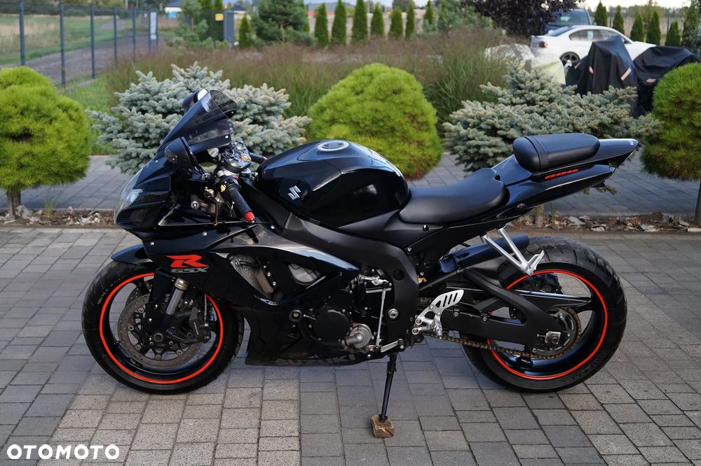 Suzuki GSX-R - 7