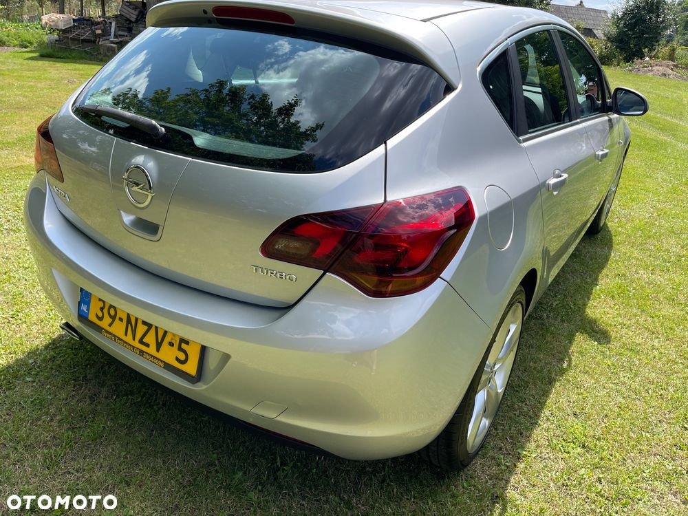 Opel Astra - 8