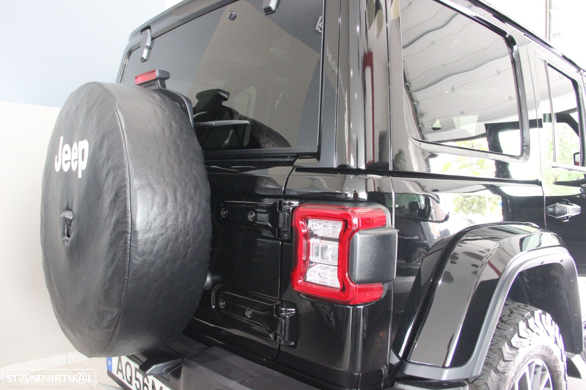 Jeep Wrangler Unlimited - 41