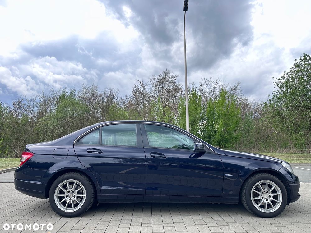 Mercedes-Benz Klasa C 180 Kompressor BlueEFFICIENCY Elegance - 22