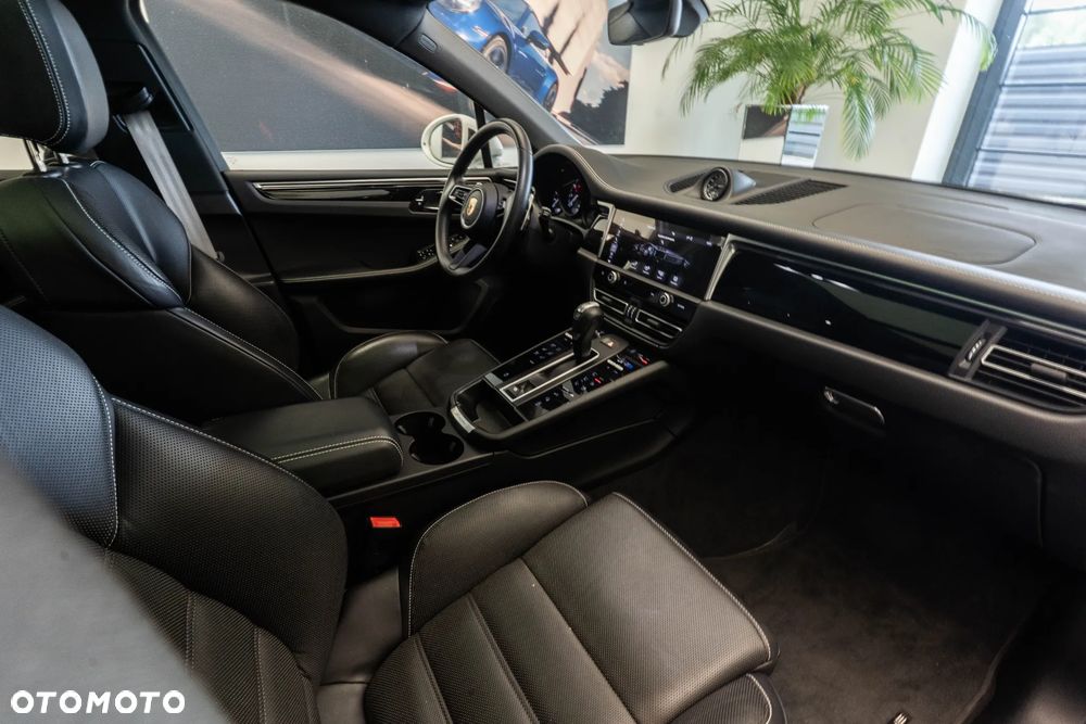 Porsche Macan Standard - 14