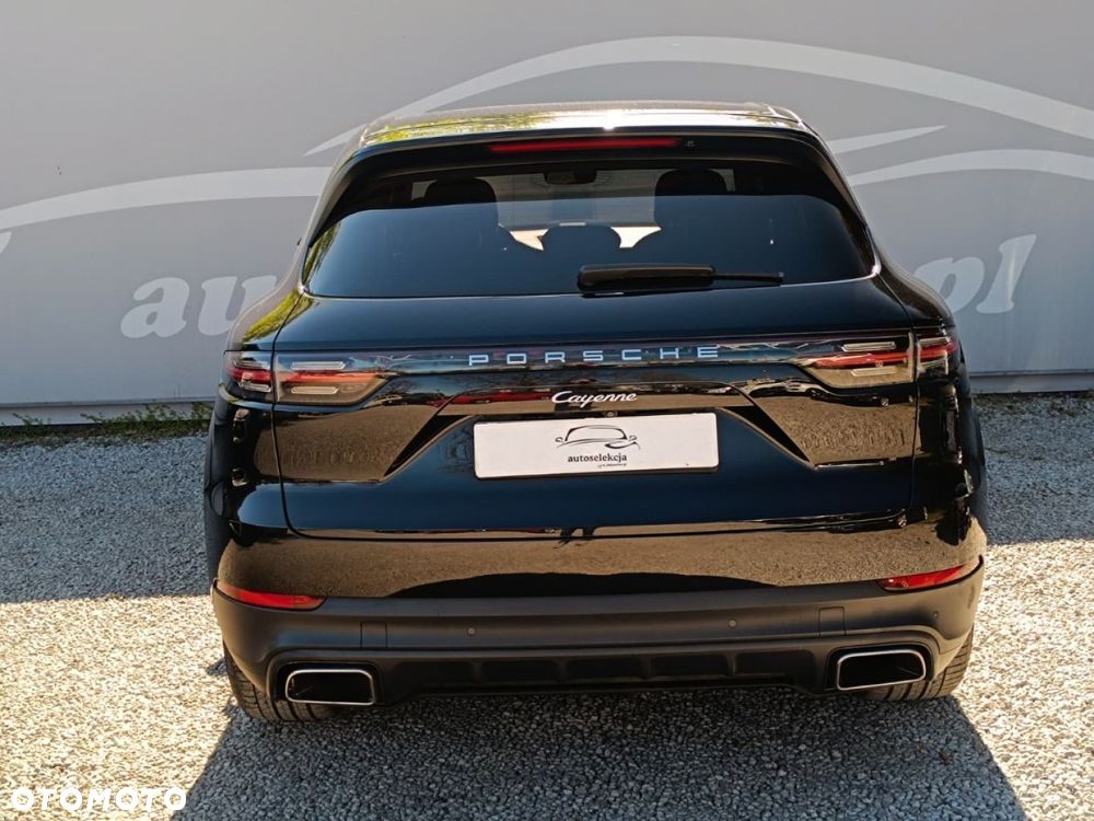 Porsche Cayenne - 15