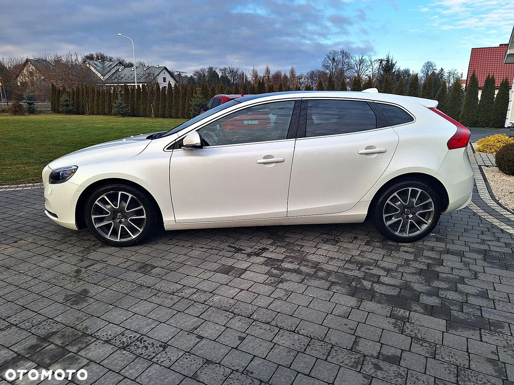 Volvo V40 D2 Momentum - 12