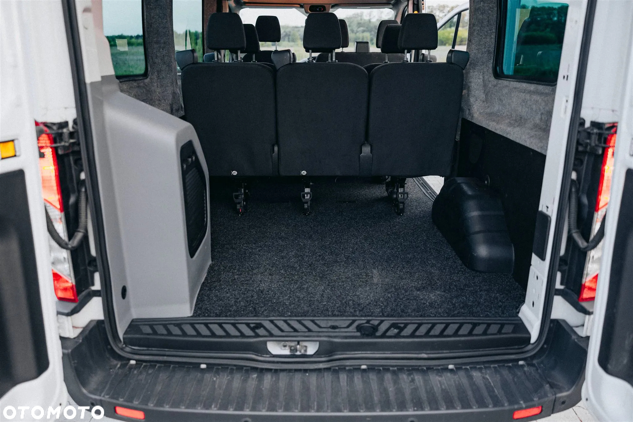 Ford Transit - 9