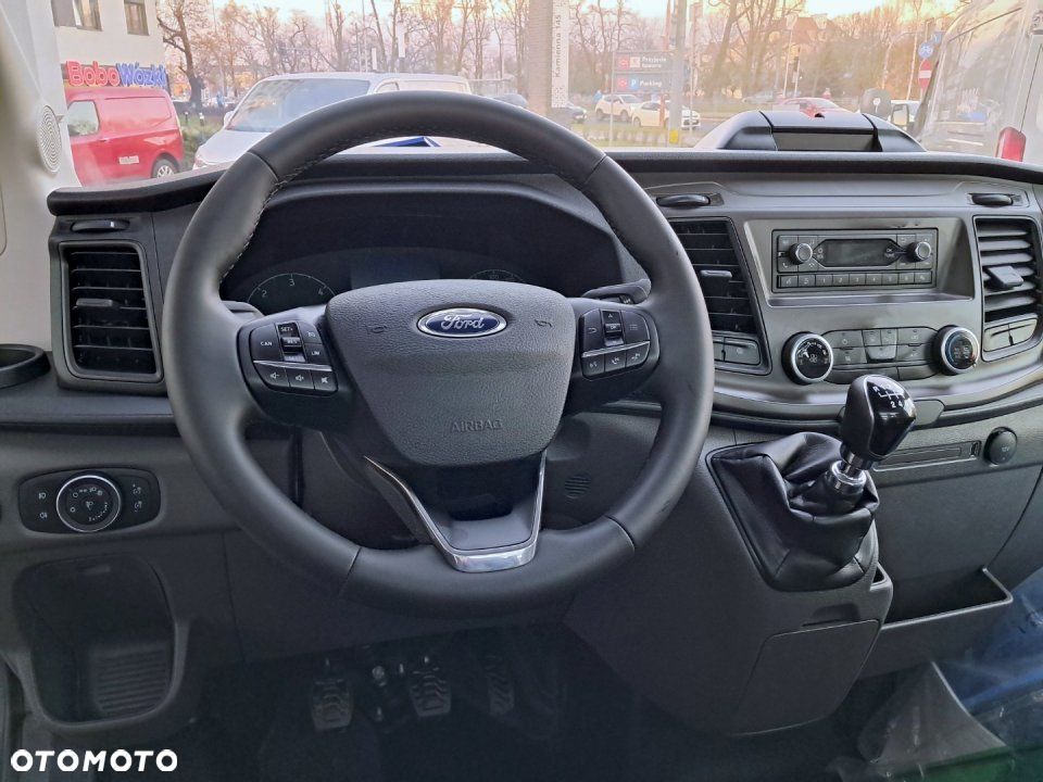 Ford Transit - 12