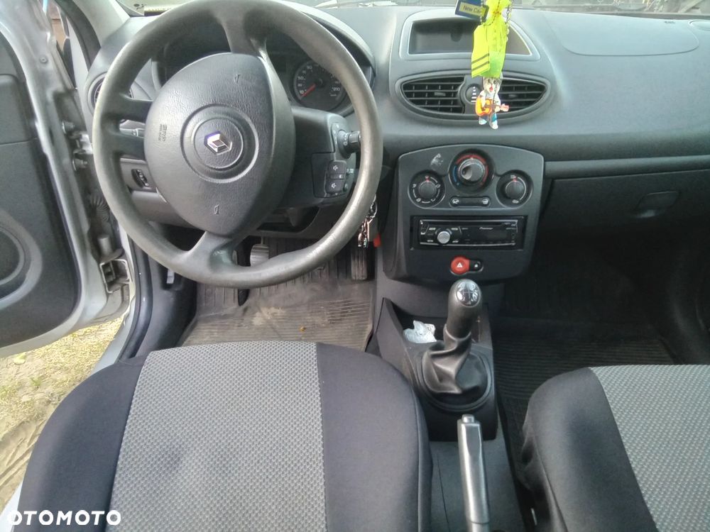 Renault Clio - 5