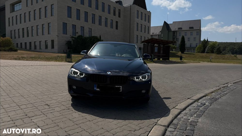 BMW Seria 3 320d - 5