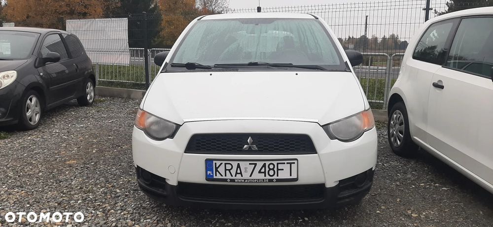 Mitsubishi Colt 2012 photo 2