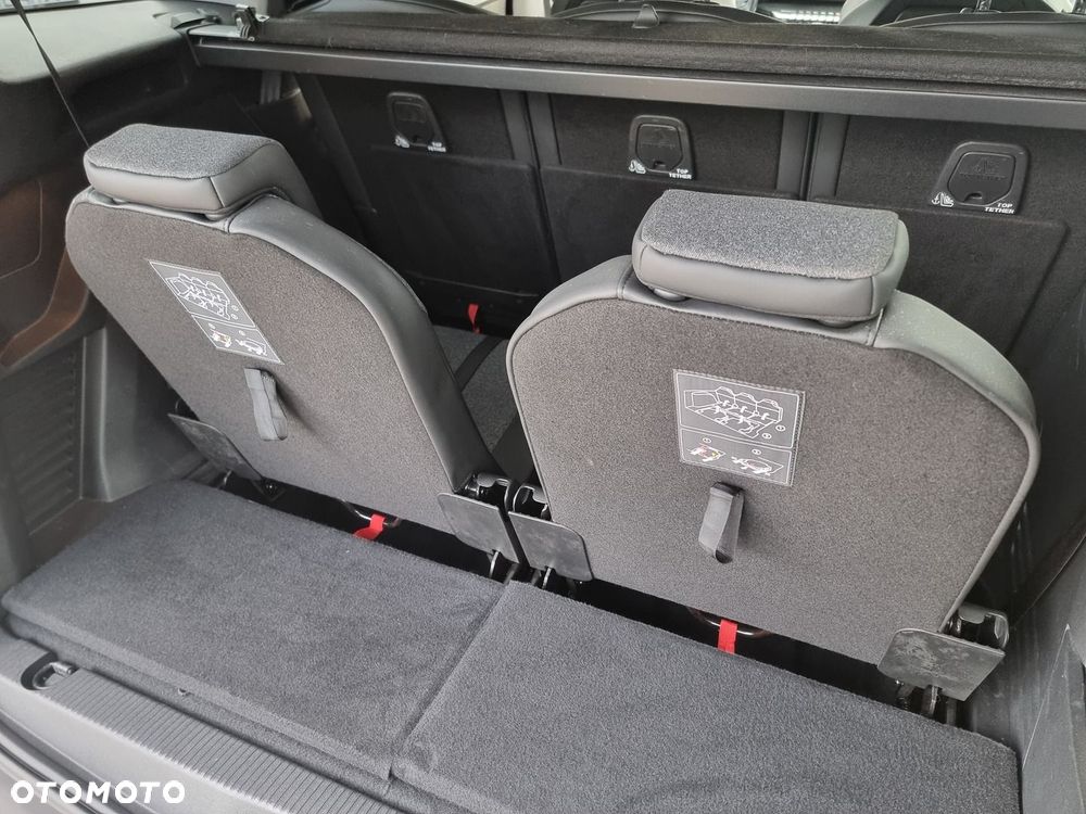 Peugeot 5008 1.2 PureTech Allure S&S - 28